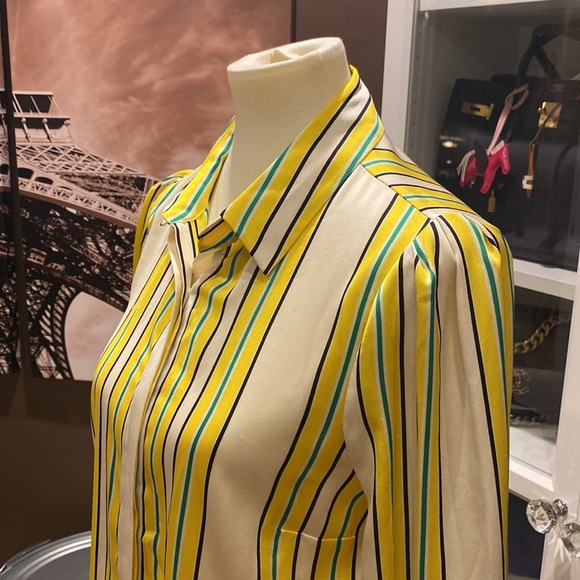 Pin stripe button down blouse - Picture 3 of 5